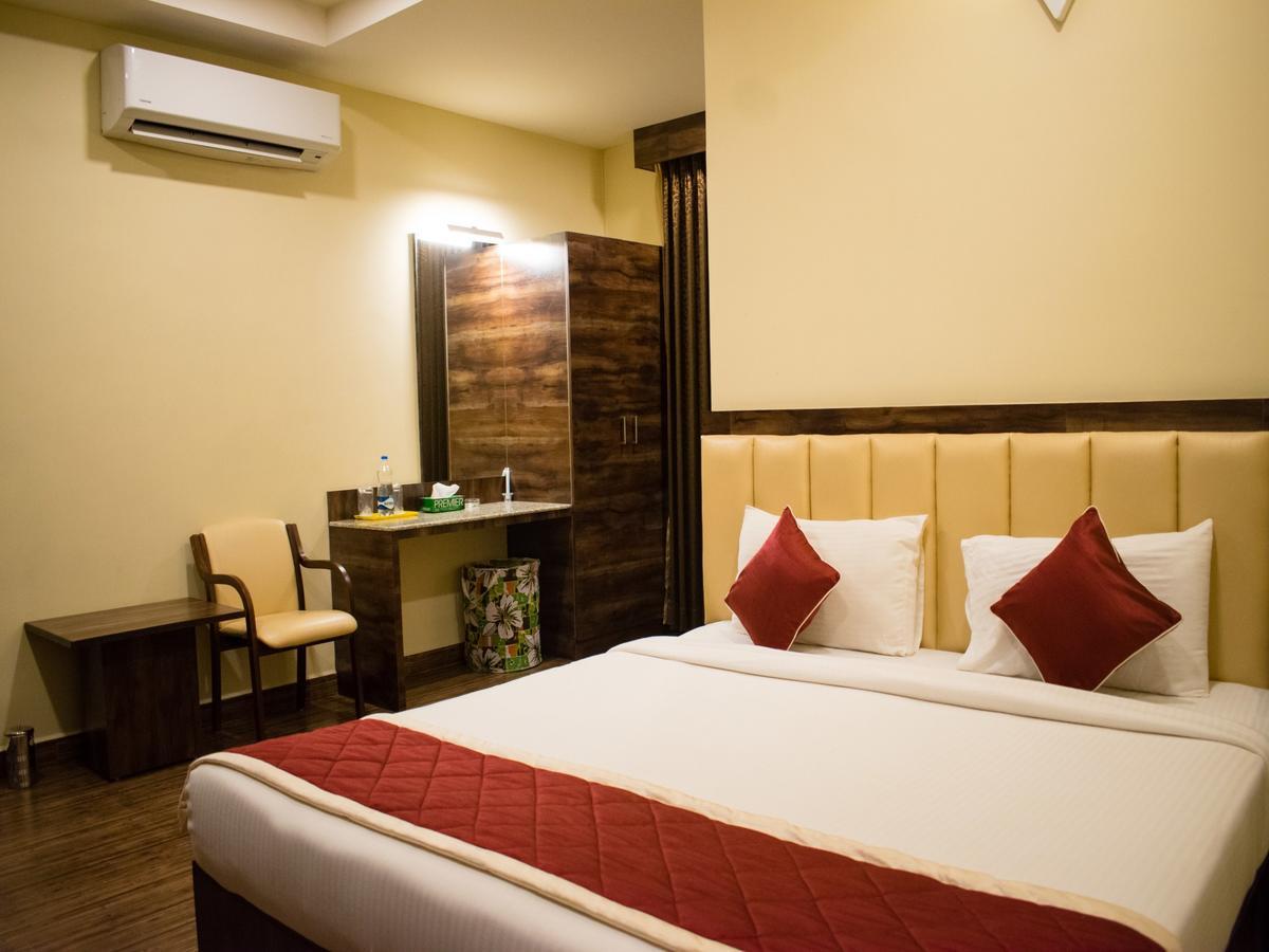 Hotel Mysore Republic Exterior foto